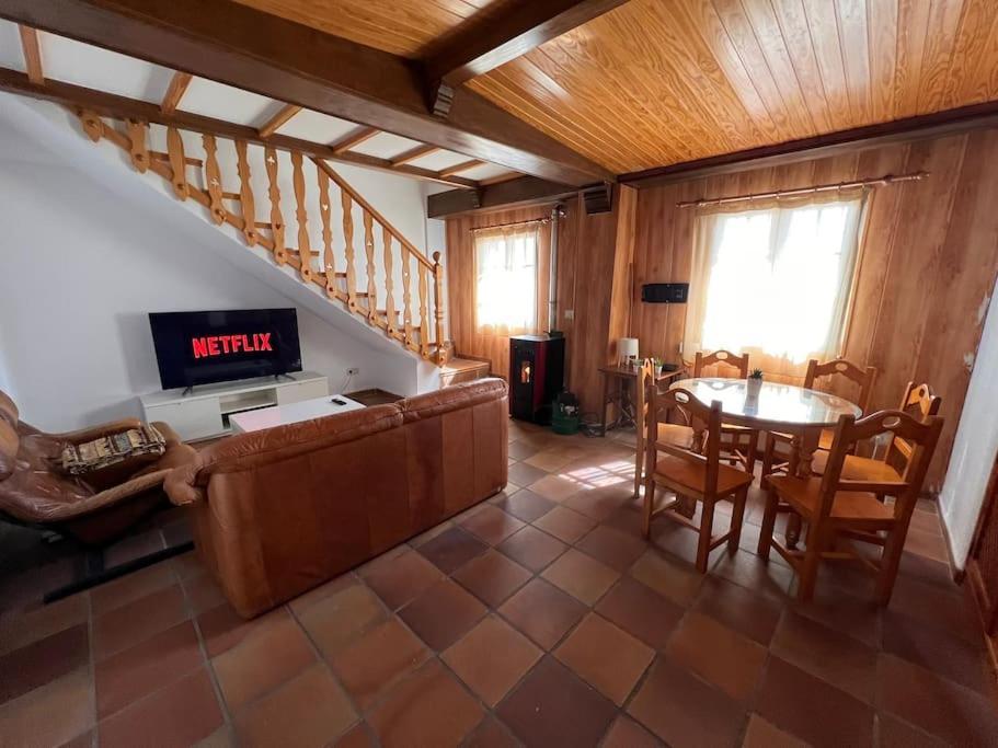 Sierra Nevada Apartamento, Ideal Para Grupos, Aparcamiento En La Puerta Y Con Impresionantes Vistas Bagian luar foto